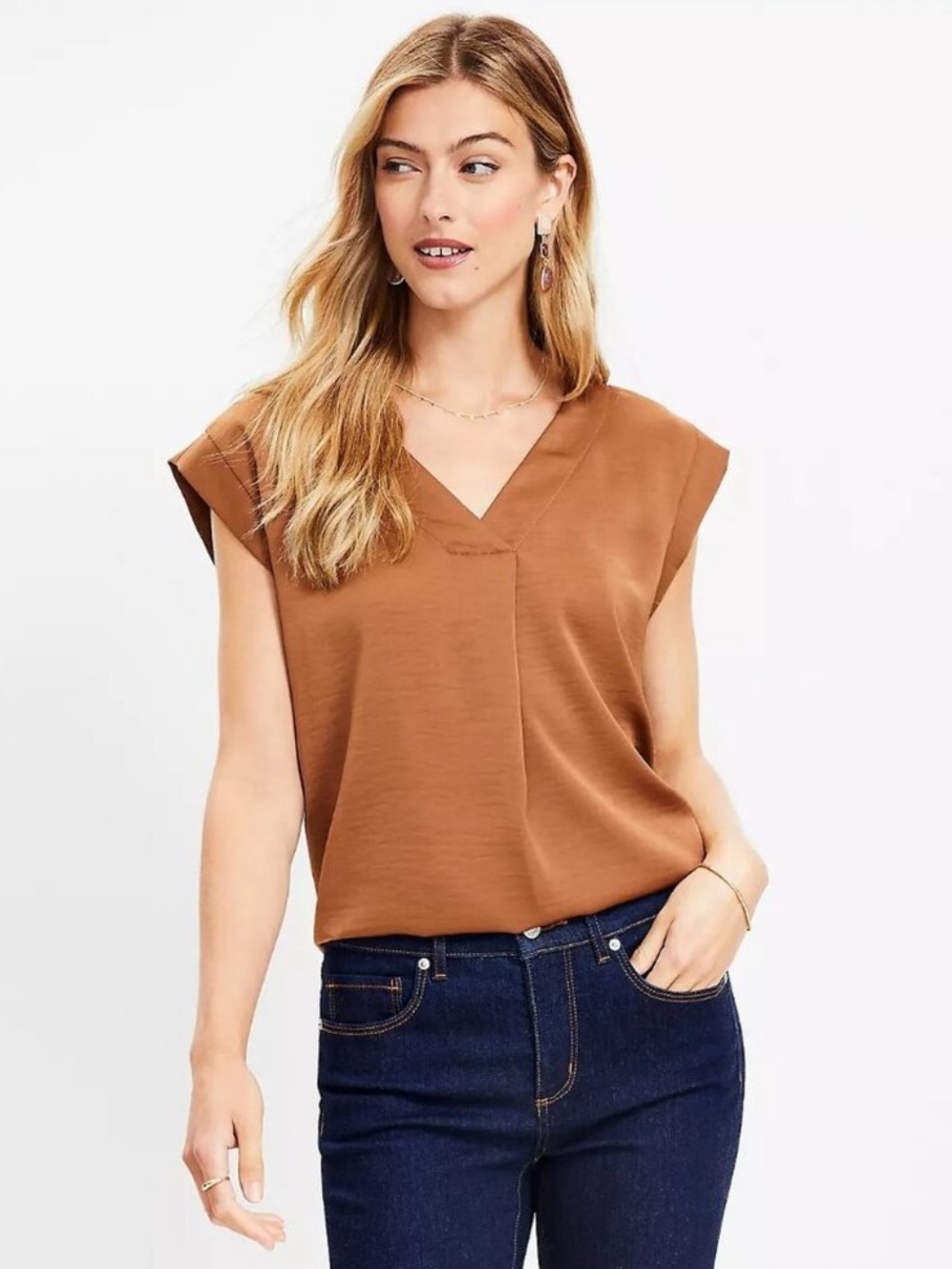 LOFT V-Neck Cap Sleeve Top in Cognac Size Large
